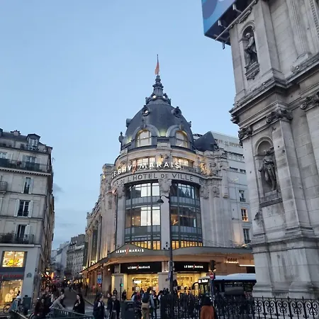 Soleil De Paris, Le Marais